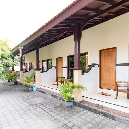 Arik Homestay Canggu Exterior foto