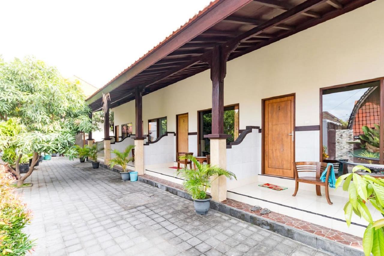 Arik Homestay Canggu Exterior foto